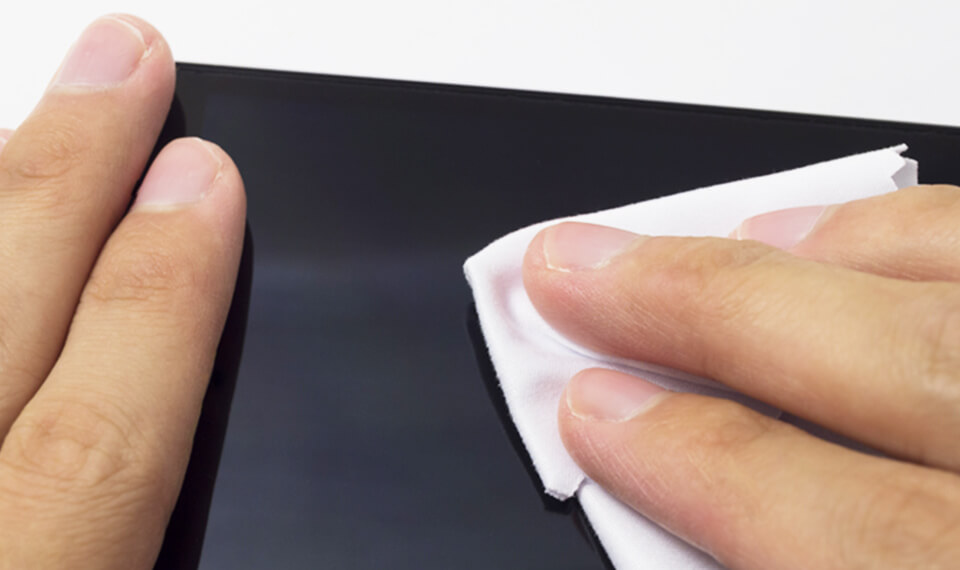 お売りになる機器を綺麗に掃除する